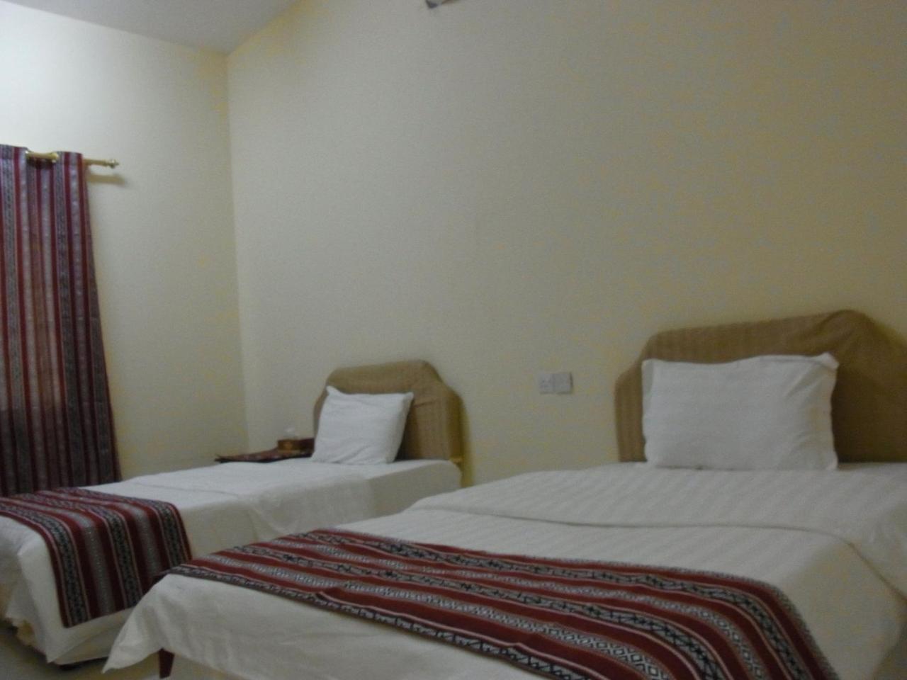 Al Ghazlan Hotel Sinaw Ruddah Экстерьер фото